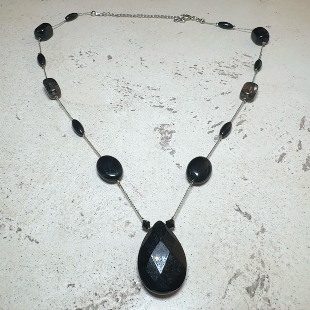 Silver Tone Black Beaded Teardrop Pendant Necklace